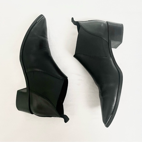 Acne Studios Size 40 Jenny Black Pointed Toe Low Ankle Chelsea Bootie/Boots - Picture 8 of 12